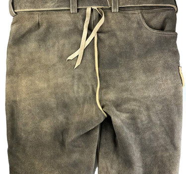 Buchberger Kurze Lederhose "Schorsch 1" mit Gürtel | Ziegenvelours Granit