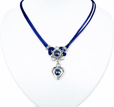 LUISIA Halskette "Chiara" mit Herzblüte, Strassherz und Premium Kristallen | Marineblau