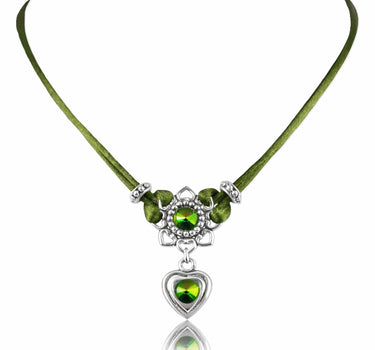 LUISIA Halskette "Chiara" mit Herzblüte, Strassherz und Premium Kristallen | Olivgrün