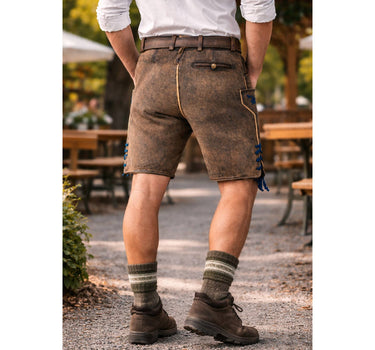 MADDOX Kurze Lederhose "Utz" mit Gürtel | Wildbock er-blau