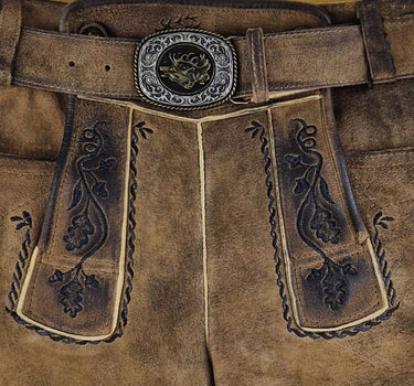 MADDOX Kurze Lederhose "Rothsee" mit Gürtel | Antik Eiche - Schwarze Stickerei