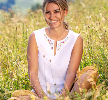 Piz Palü Damen Bluse "Bachhagel" Ärmellos mit Blumenstickerei | Weiß