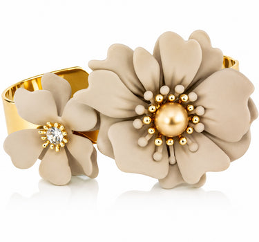 LUISIA® Armreif Armspange "Nelia" mit Blumen - 16 Karat vergoldet | Sand