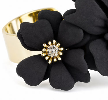 LUISIA® Armreif Armspange "Nelia" mit Blumen - 16 Karat vergoldet | Schwarz