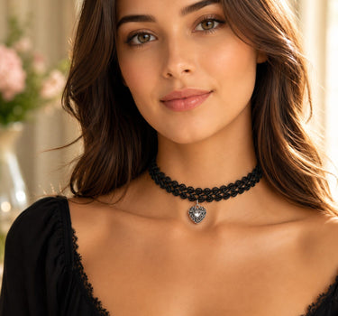 LUISIA® Halsband Kropfband "Editha" | Schwarz