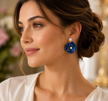 LUISIA Front Back Ohrringe Jarla mit Blumen - 16 Karat vergoldet Dunkelblau