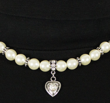 LUISIA Halbperlenkette Juliana mit Herzanhänger