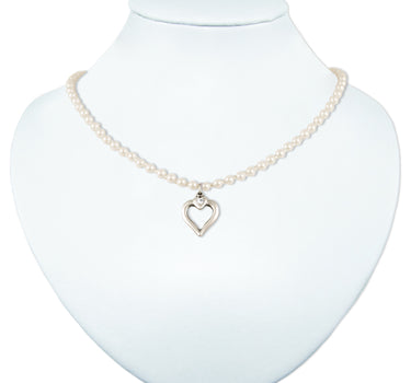 LUISIA Perlenkette Eva mit Herzanhänger - Creme
