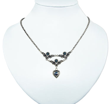 LUISIA Halskette Isabel mit Herz und Kristallen von Swarovski - Dunkelblau