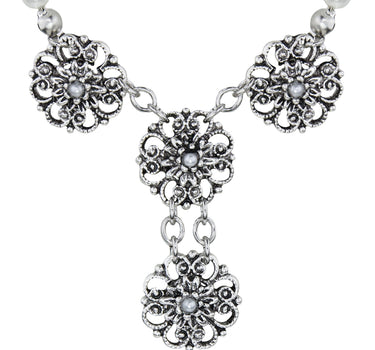 LUISIA Perlen Halskette mit Edelweiß Blüte und Perle