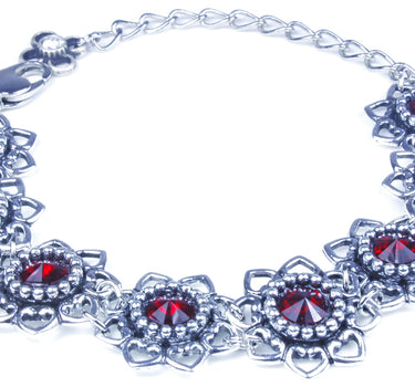 LUISIA Armband Leandra mit Herzblüten und Kristallen von Swarovski - Siam / Dunkelrot