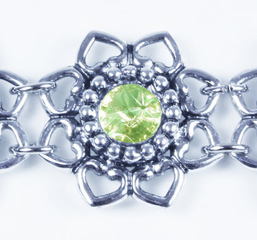 LUISIA Armband Leandra mit Herzblüten und Kristallen von Swarovski - Peridot / Apfelgrün
