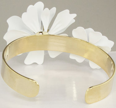 LUISIA Armreif Armspange Nelia mit Blumen - 16 Karat vergoldet Weiß