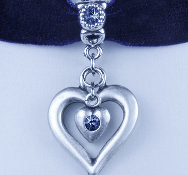 LUISIA® Samt Kropfband "Heart in Heart" | Dunkelblau